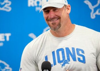 Breaking News: Lions’ Coach Dan Campbell Drops Bombshell: Team to Switch to 4-3 Defense