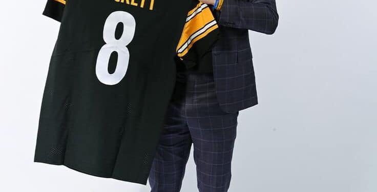 SHOCKING: Steelers’ QB, Kenny Pickett, Suddenly Retires at 25 Due to Hidden Health Concerns