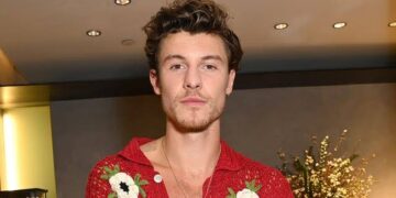 JUST IN:SHAWN MENDES RUSHED TO THE HOSPITAL IN A CRITICAL CONDITION
