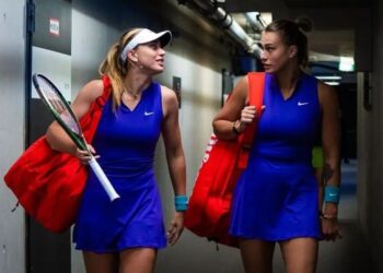 Paula Badosa expresses her affection for Aryna Sabalenka and her partner Georgios on their unique “race date” in Abu Dhabi.