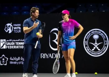 JUST IN : Iga Swiatek’s new coach, Wim Fissette, renders a decision when a Pole forces him to try pierogi while they are in Poland.