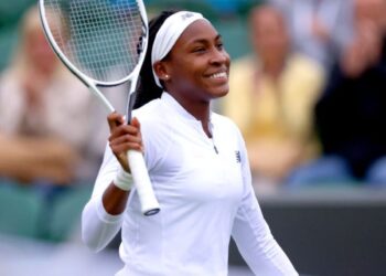 JUST IN : Coco Gauff happily completes ‘another side mission’ by forgoing her tennis racket for a strenuous fencing exercise.