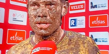 “Nog steeds last”: Wout van Aert deelt update over zorgen over blessure