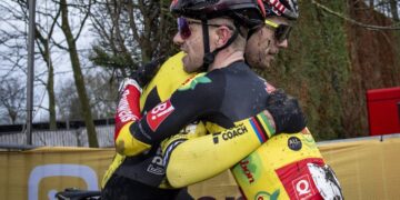 ‘Het is een verrassing dat ik dit al kan’: Wout van Aert keert terug naar de top van het podium met overwinning in Superprestige Gullegem  Van Aert wint in spannende strijd met Iserbyt, Lucinda Brand gaat Bäckstedt en Alvarado voor en wint.