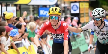 Visma | Lease a Bike en Van Baarle blikken terug op mislukte lente, denken dat Van Aert de oplossing in handen heeft