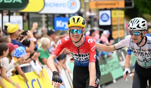 Visma | Lease a Bike en Van Baarle blikken terug op mislukte lente, denken dat Van Aert de oplossing in handen heeft