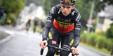 Wout van Aert bibbert tijdens training: “Ik weet niet zeker of dit slim is…”