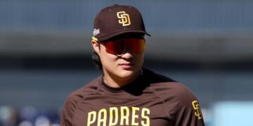 Brewers Loosely Linked To $36 Million Gold Glove Winner