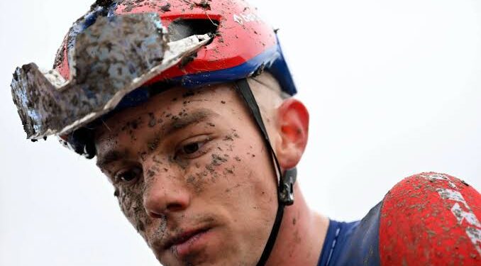 Thibau Nys verwerpt vergelijkingen met Mathieu van der Poel en Wout van Aert