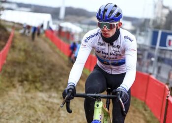 Adrie Van der Poel heeft iets persoonlijks te zeggen over Thibau Nys: “hij is een wonder op de baan en werkelijk uitzonderlijk”