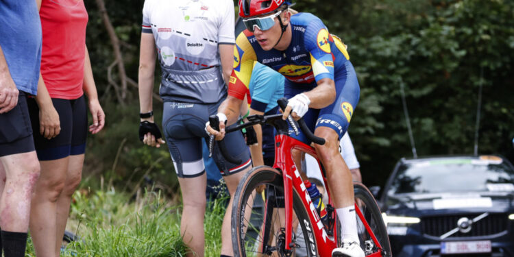 Rijzende ster Thibau Nys verlengt contract met Lidl-Trek tot 2026, maar een verborgen clausule kan hem zijn grootste deal tot nu toe kosten