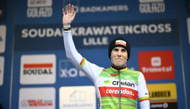 Mathieu van der Poel en Marianne Vos eren Sanne Cant in afscheidsmuziekvideo