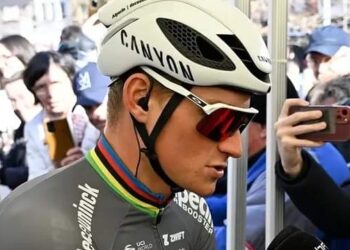 Van der Poel ziet nieuwe superster opstaan: “Om bang van te worden”