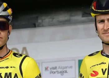 Een moeilijke dag: Van Aert en Benoot krijgen het aan de stok op stage