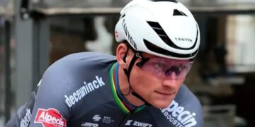 Van der Poel verkleumd en gefrustreerd: “Nog niet vaak meegemaakt”