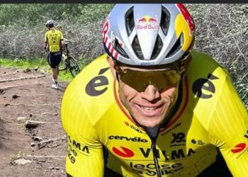 Wout van Aert pijnigt zichzelf stevig (en dat gaat niet van een leien trapje)