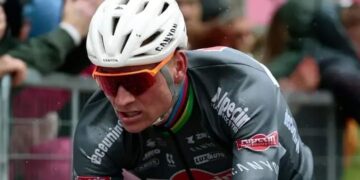 Van der Poel in de gevarenzone: ziektegolf zorgt voor paniek