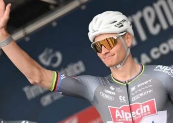 Thijs Zonneveld: Aanwezigheid van Pogacar verandert de favorietenrol in Milaan-San Remo niet—Van der Poel blijft de topkandidaat