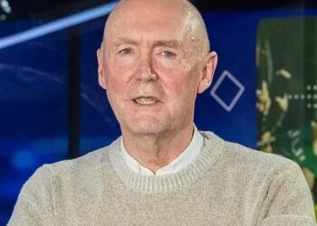 Michel Wuyts ontmaskert plannetje Van Aert: “Van der Poel doen kapseizen”