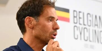 Vanthourenhout hekelt aanpak van Van Aert en co: ‘Werkt al lang niet meer’