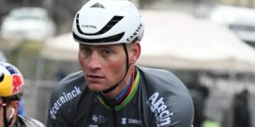 Het aftellen is bijna voorbij. Milano-Sanremo, het eerste monument van het wielerseizoen 2025, staat voor de deur en alle ogen zijn gericht op Mathieu van der Poel. Kan hij zijn troon terugveroveren?