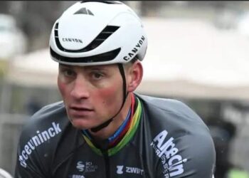 LIVEBLOG E3 Saxo Bank Classic + Volta a Catalunya | Mathieu van der Poel, Wout van Aert, Primož Roglič in actie