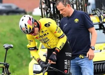 Alarmfase Rood! Van Aert en Van der Poel in de Problemen na Vroege Valpartij in E3 Saxo Classic