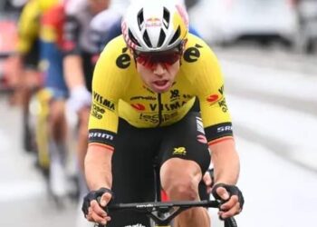 Geen goede signalen voor Visma en Wout van Aert volgens Jan Bakelants: “De hele ploeg was niet op het niveau dat we gewend zijn”⬇️