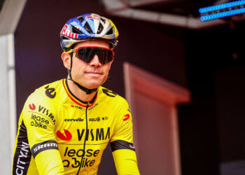 Lance Armstrong Kleineert Wout van Aert — Zegt dat Pogačar Zijn GOAT-status Bewees na Wouts Afwezigheid bij Strade Bianche