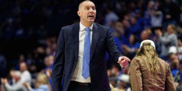 Mark Pope Eyes Transfer Portal to Fill Key Positions for Kentucky Wildcats