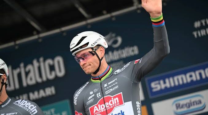 Mathieu van der Poel onthult ambitieuze doelen en grote wens voor 2025: “Om een beetje meer…”   