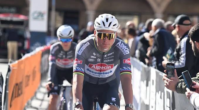 Kritiek op Mathieu van der Poel: “Dat is een beetje flets, niet?”