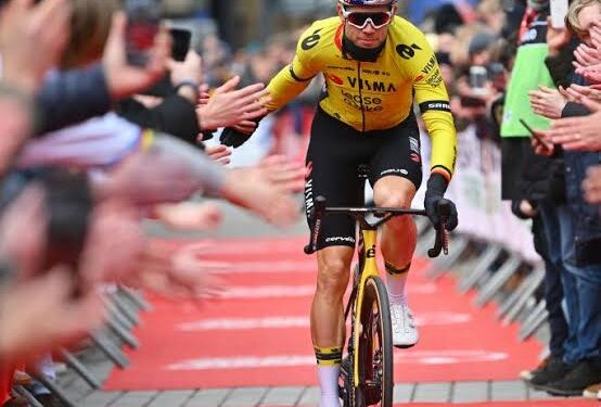 Wout van Aert onthult zijn geheim voor succes in Milaan-San Remo: “Ik dronk een Monster tijdens de race”