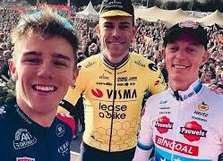 In een prachtige wending vergelijkt Adrie Van der Poel Thibau Nys met een jonge Wout Van Aert