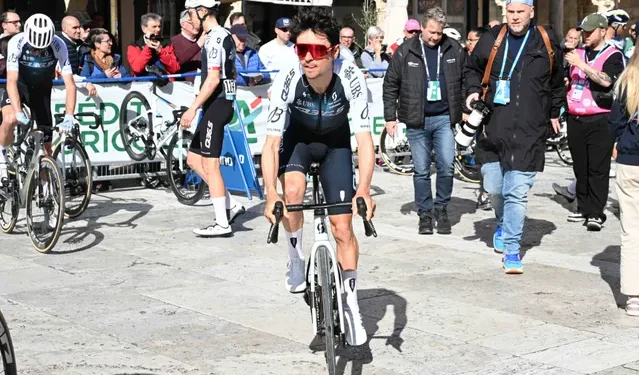 Tom Pidcock Suggests Why Mathieu van der Poel Survived Brutal Milan-San Remo Test: “That Was a Real Shame”