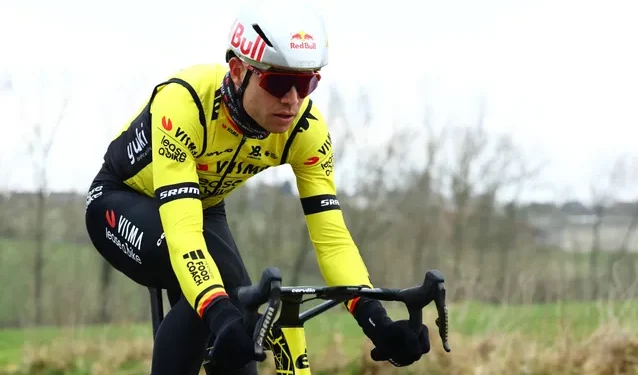 Afwezigheid van Wout van Aert bij Strade Bianche kan meer zijn dan het lijkt – Tiesj Benoot legt uit