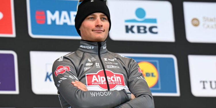 Mathieu van der Poel traint ondanks ziekte voor Parijs-Roubaix