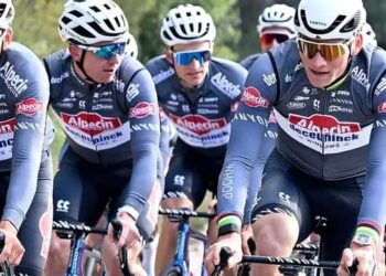 Geen Van der Poel, geen probleem? Alpecin schuift jonge revelatie naar voren