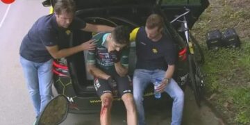 Visma onderzoekt de oorzaken van Wout van Aerts crashes in 2024 – “Hij was de enige die viel op een plek waar hij al meerdere keren eerder was geweest. Hoe is dat mogelijk?”