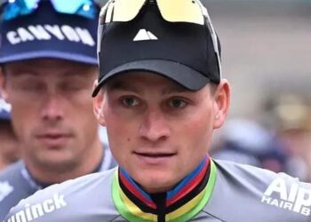 Lak aan traditie: Van der Poel stuurt andermaal zijn kat