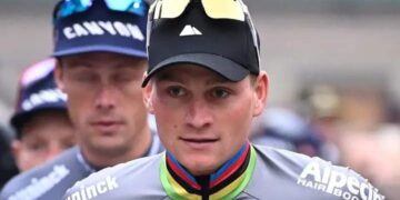 Lak aan traditie: Van der Poel stuurt andermaal zijn kat