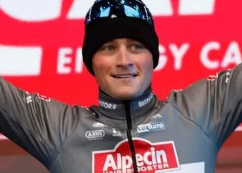 Een échte Flandrien? “Belgisch paspoort voor Van der Poel”. meer details heir 👇