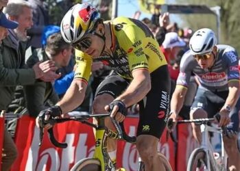 Wout van Aert komt met hoopvol nieuws na spannende editie Ronde van Vlaanderen