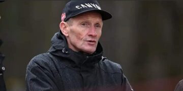 Papa Adrie van der Poel heeft bijzonder slecht nieuws voor zoon Mathieu