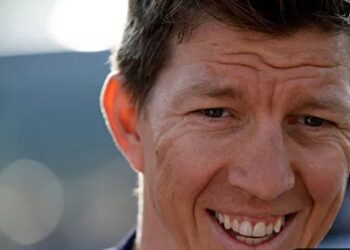 Vanmarcke voelde groot probleem Van der Poel aankomen: ‘Zag het toen al’