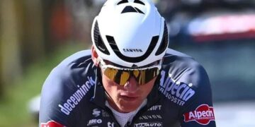 Journalist maakt gehakt van Van der Poel: “Een chagrijnige puber”