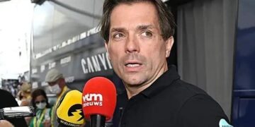 Van der Poel’s Ziekte Blijft Aanslepen: Roodhooft Delen Zorgwekkende Update