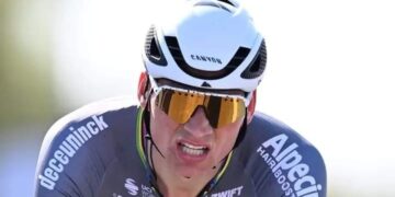 Alarmbellen gaan af! Van der Poel geeft belangrijke update over griepje
