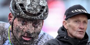 Adrie van der Poel bibbert al mee: “Eitje in de broek”