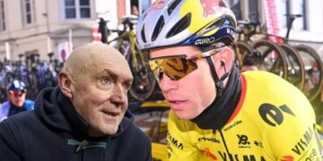 Wielercommentator Michel Wuyts heeft ernstige zorgen geuit over de vorm en vooruitzichten van Wout van Aert. Volgens Wuyts staat de Belgische ster een zware beproeving te wachten.